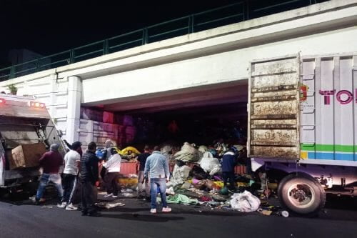 Retiran toneladas de basura y 10 personas en situación de calle, de Paseo Tollocan